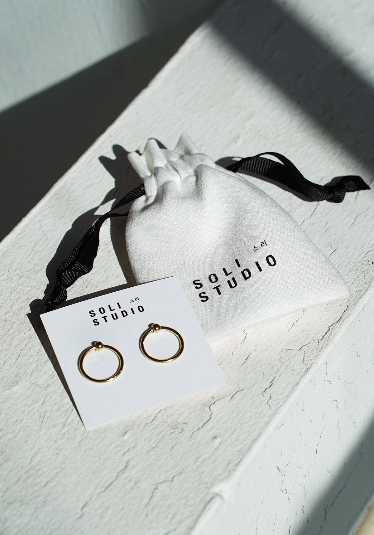 Soli Studio Pearl Drop – Silver