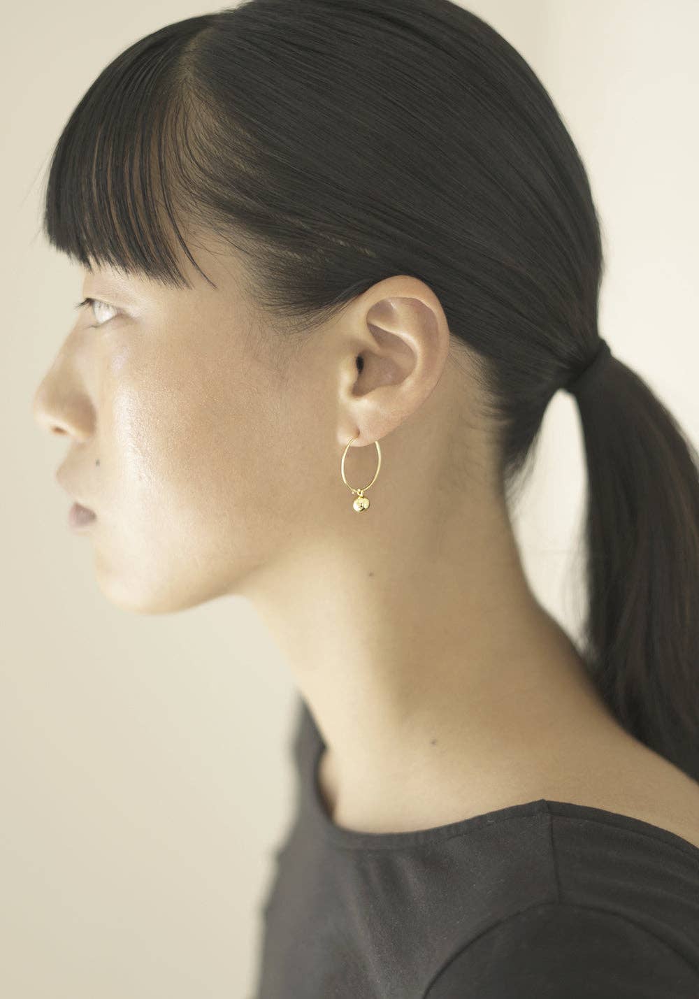 Soli Studio Sphere Hoops – Gold