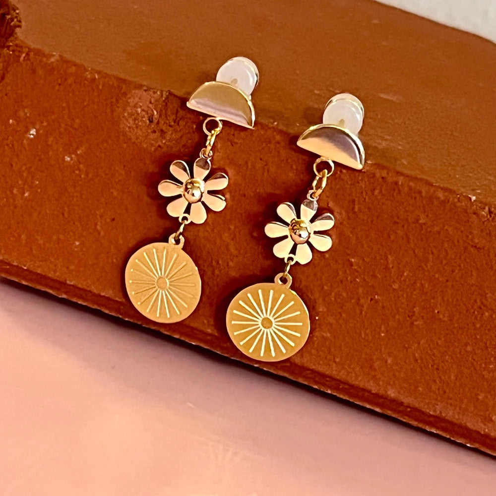 Penny Foggo – Daisy Circle Drop (Fine Thanks)