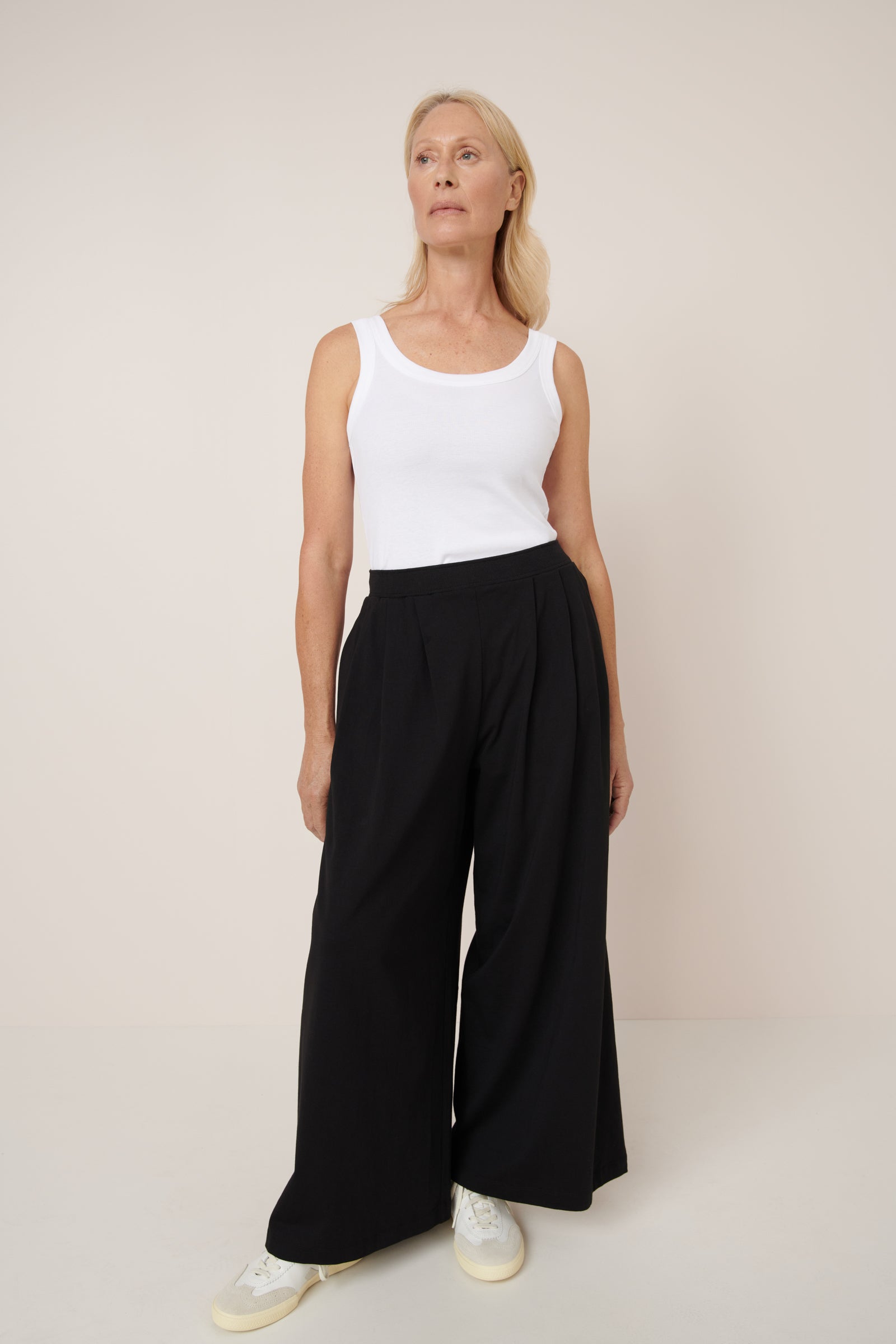 Kowtow Drape Pant – Black