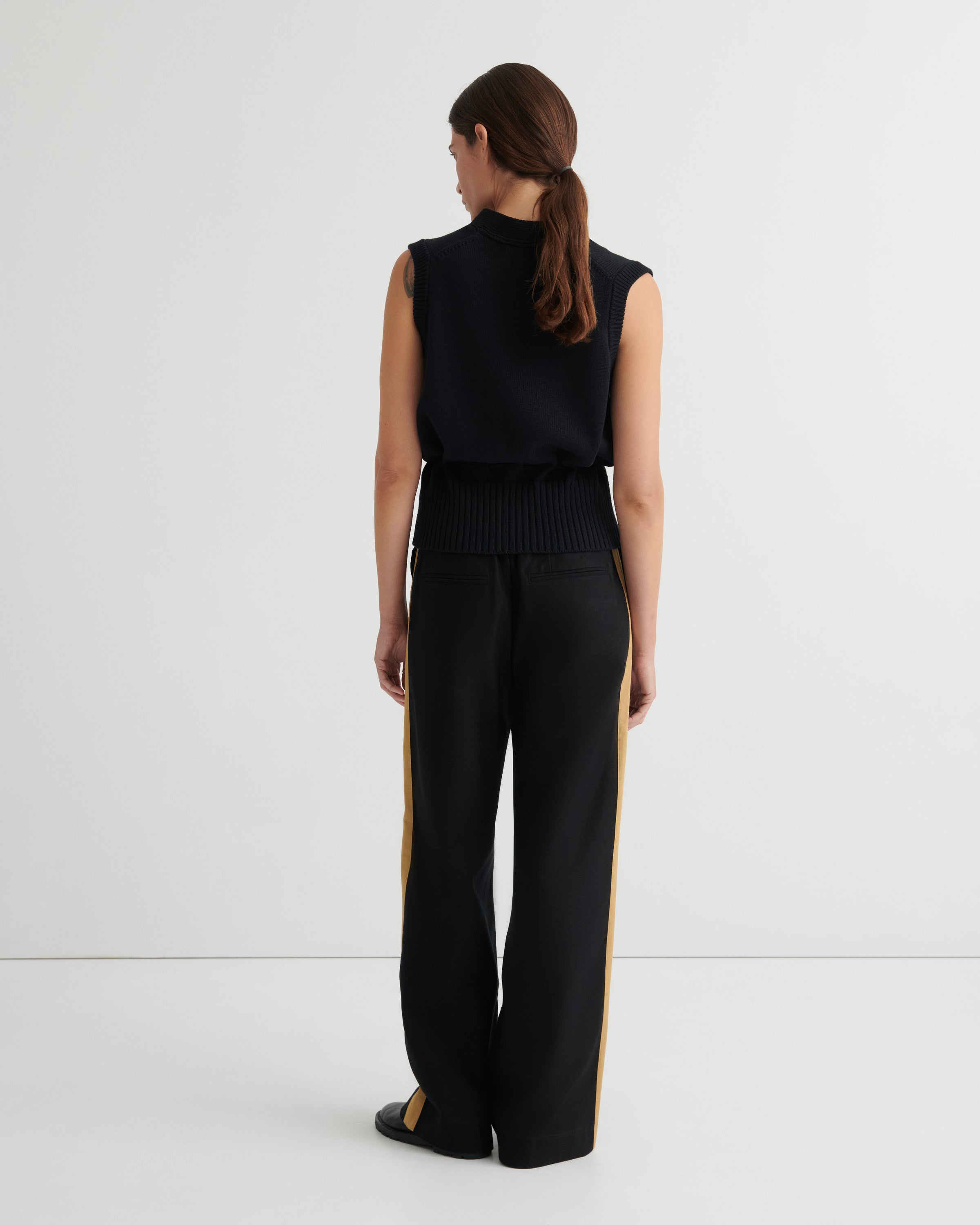 Kowtow Elworthy Vest – Black