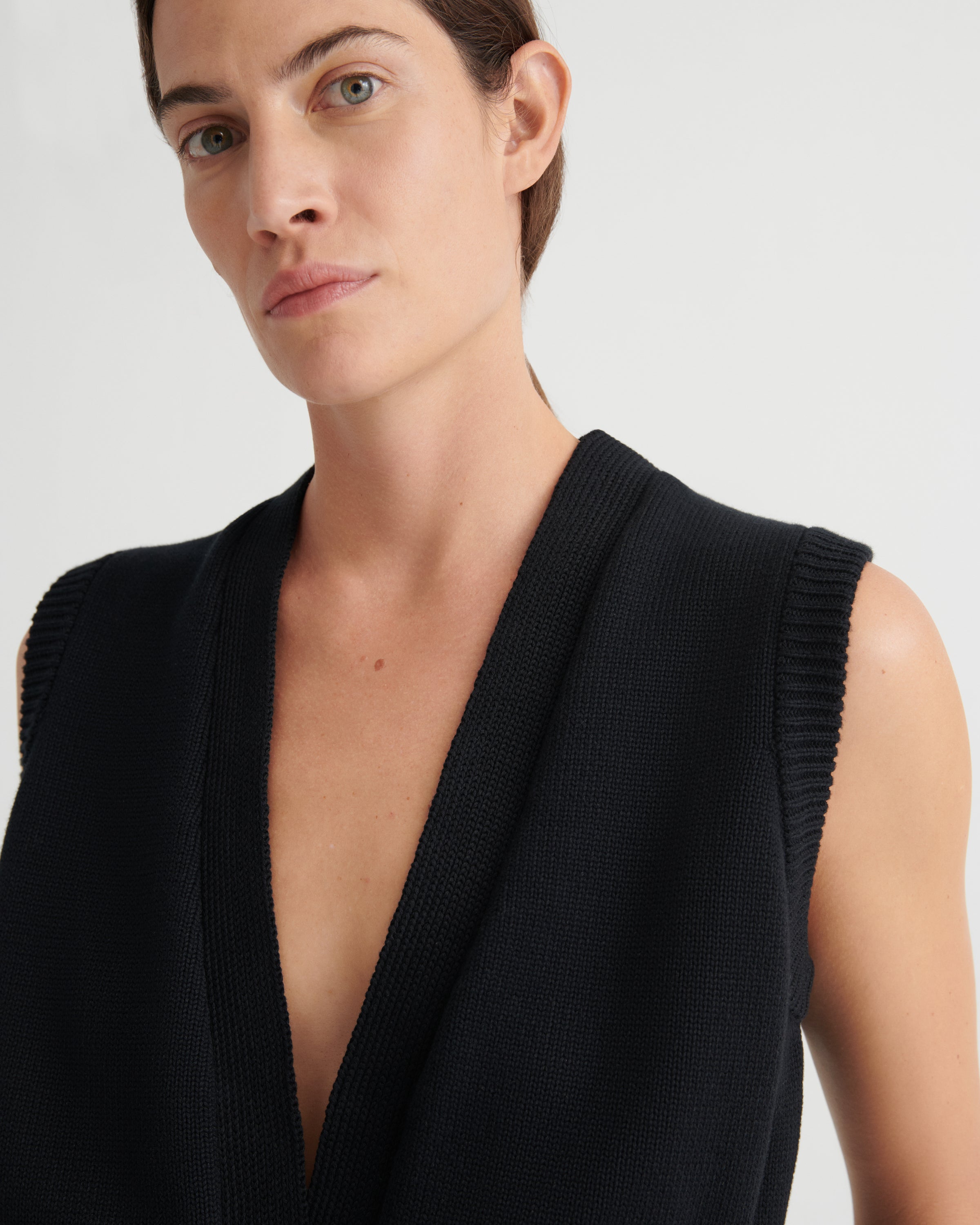 Kowtow Elworthy Vest – Black