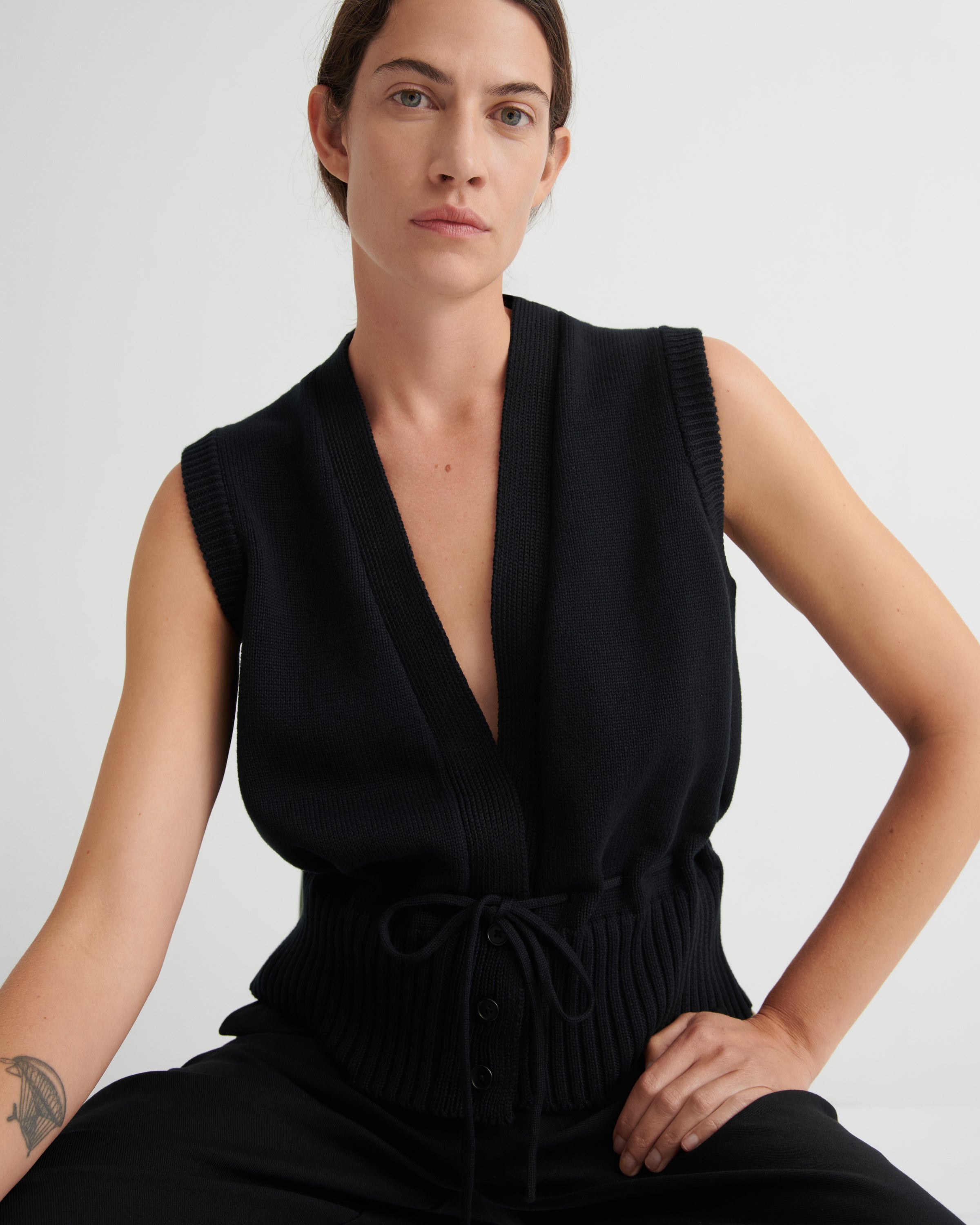 Kowtow Elworthy Vest – Black
