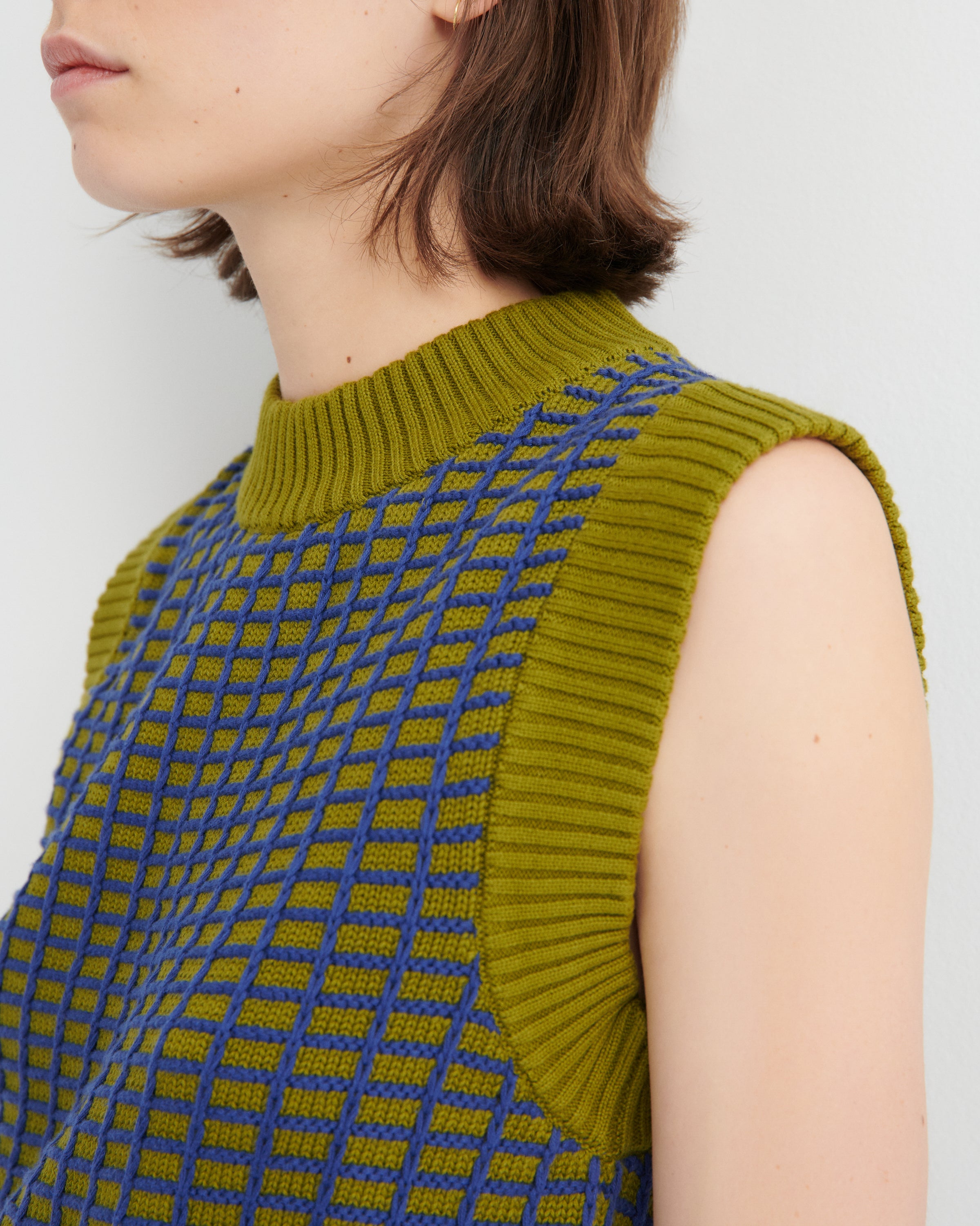 Kowtow Grid Vest – Field