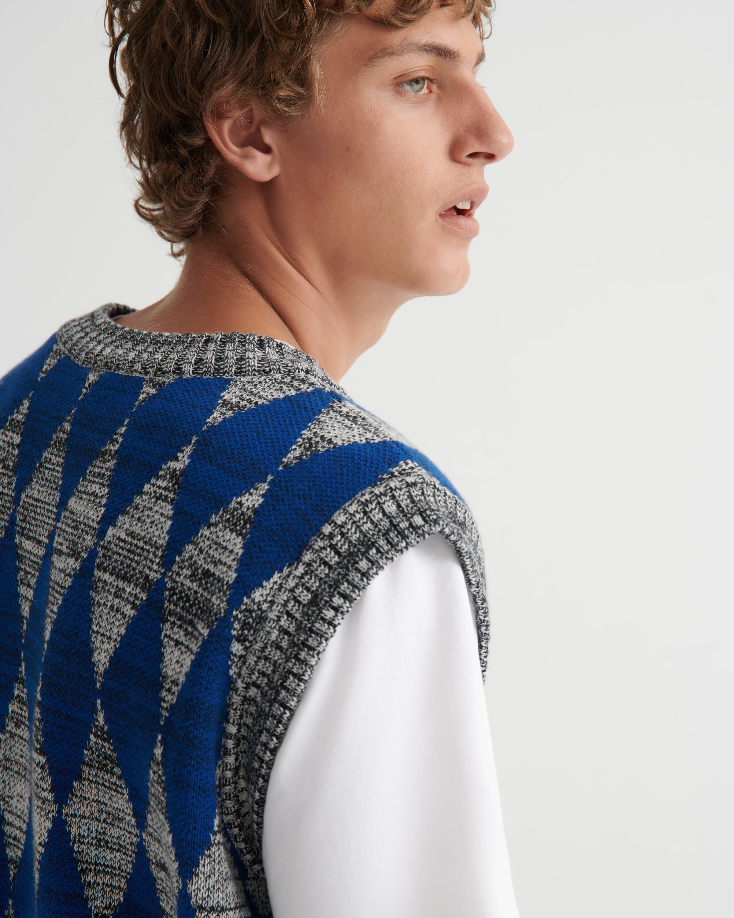 Kowtow Jarman Vest – Diamond Jacquard