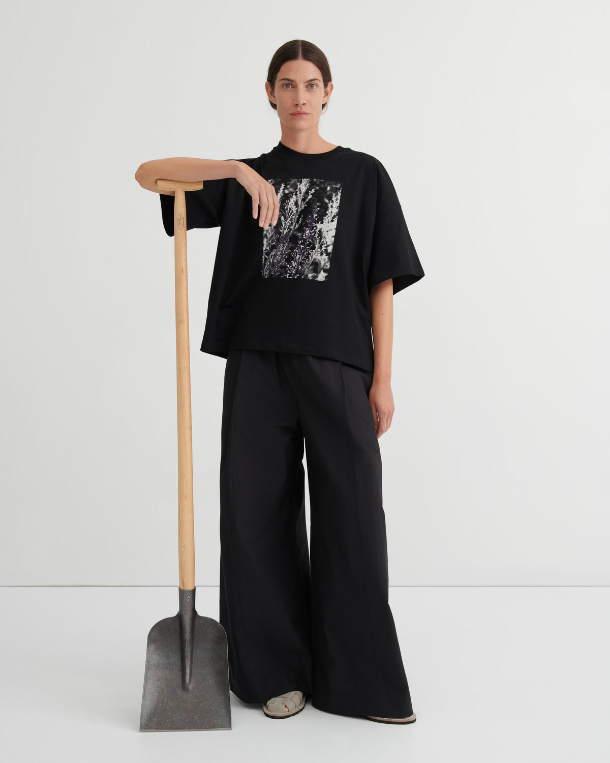 Kowtow Scene Tee